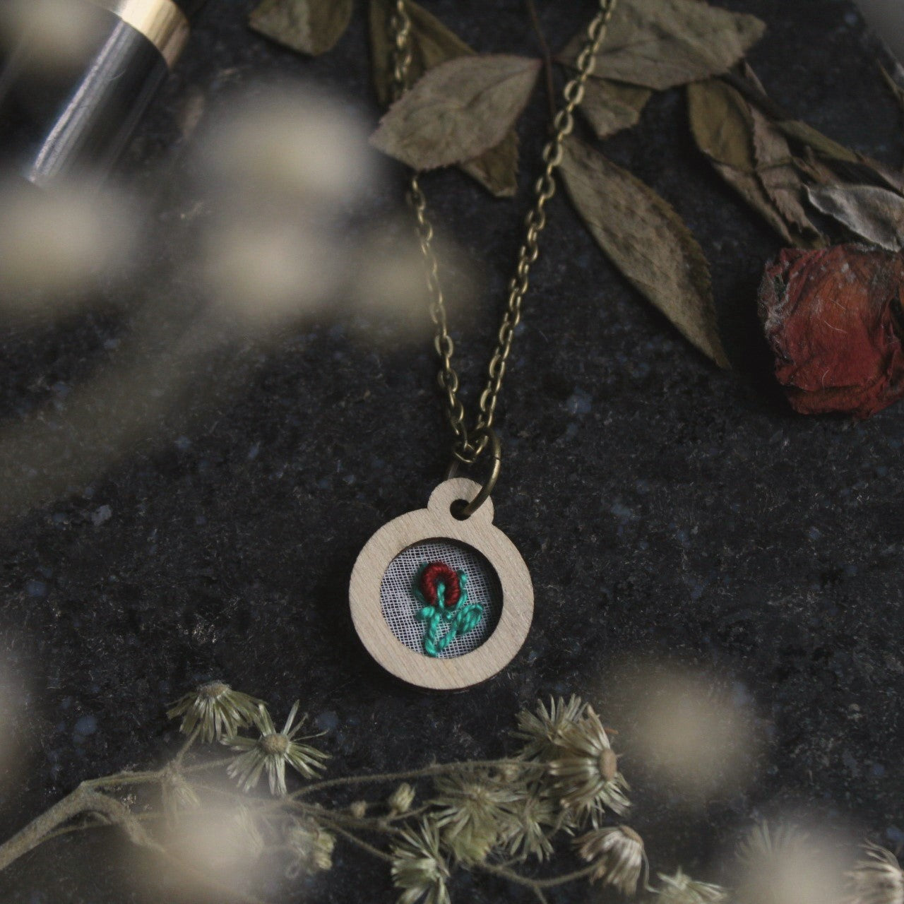 Maroon Rose Bud Circular Necklace