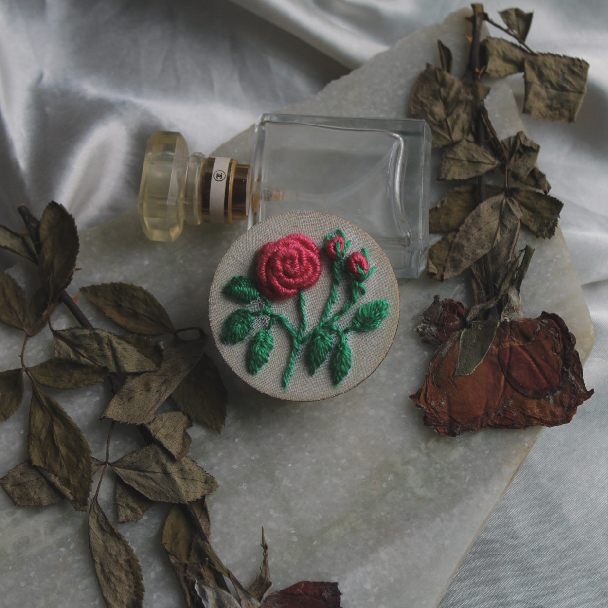 Peach Rose Branch Circular Alligator Hair Clip