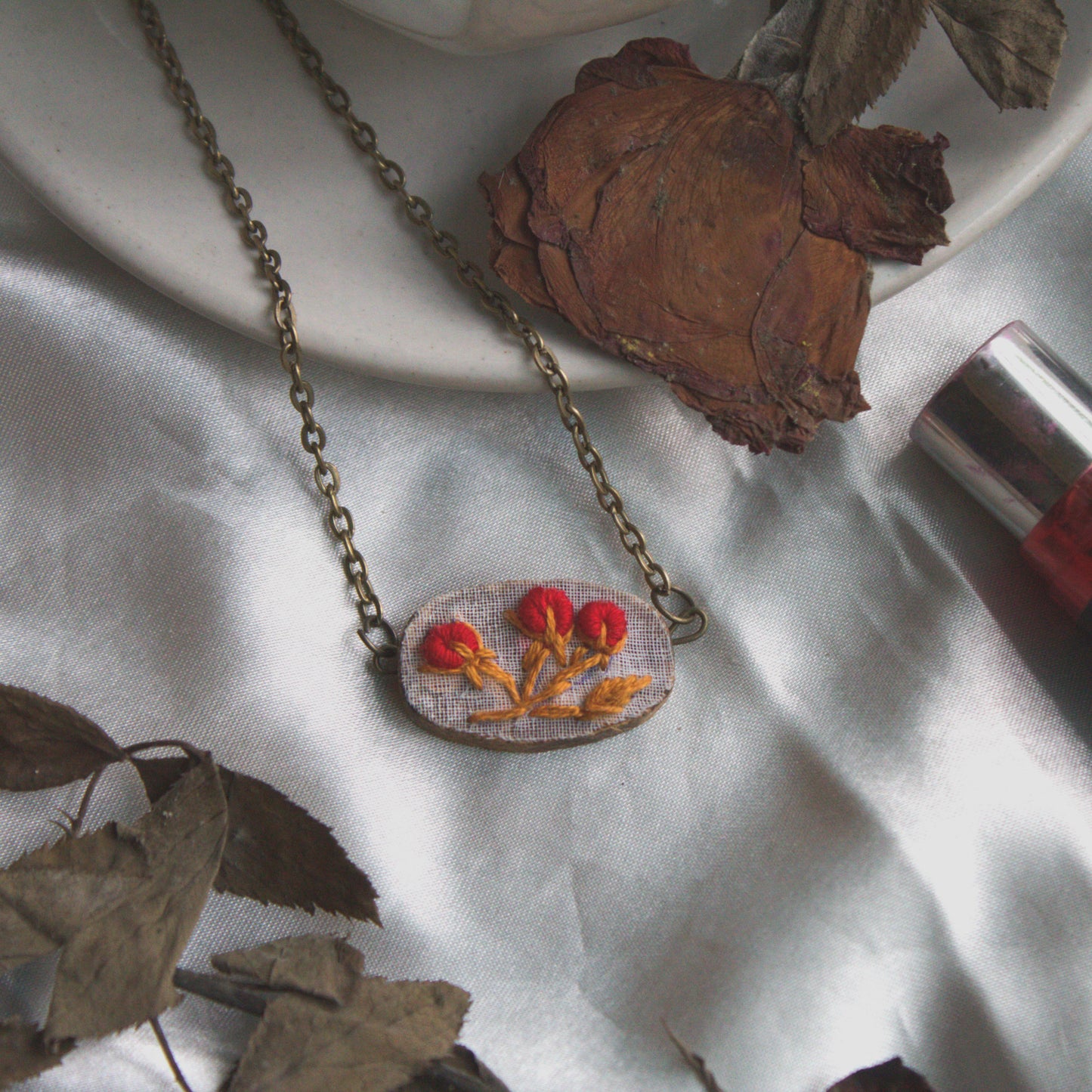 Bright Red Rose Triple Buds Oval Necklace