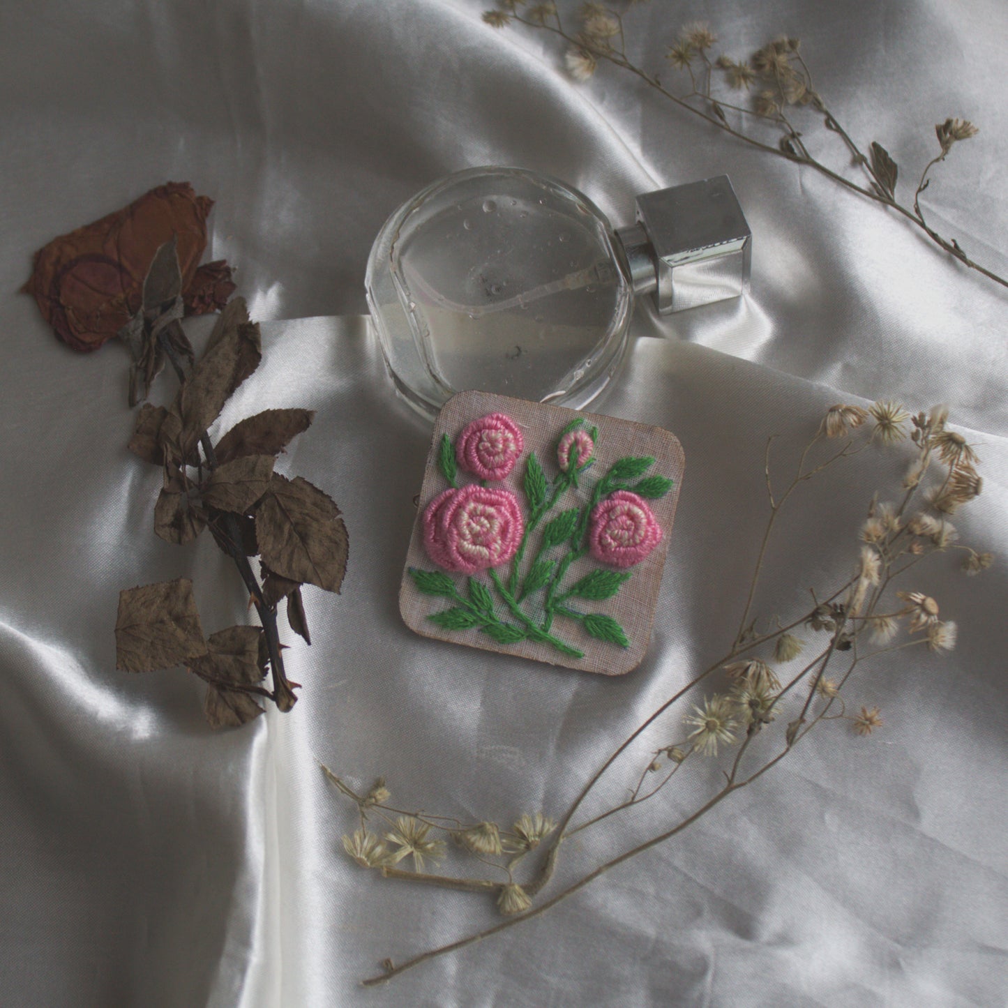Light Pink Gradient Rose Branch Rectangular Alligator Hair Clip