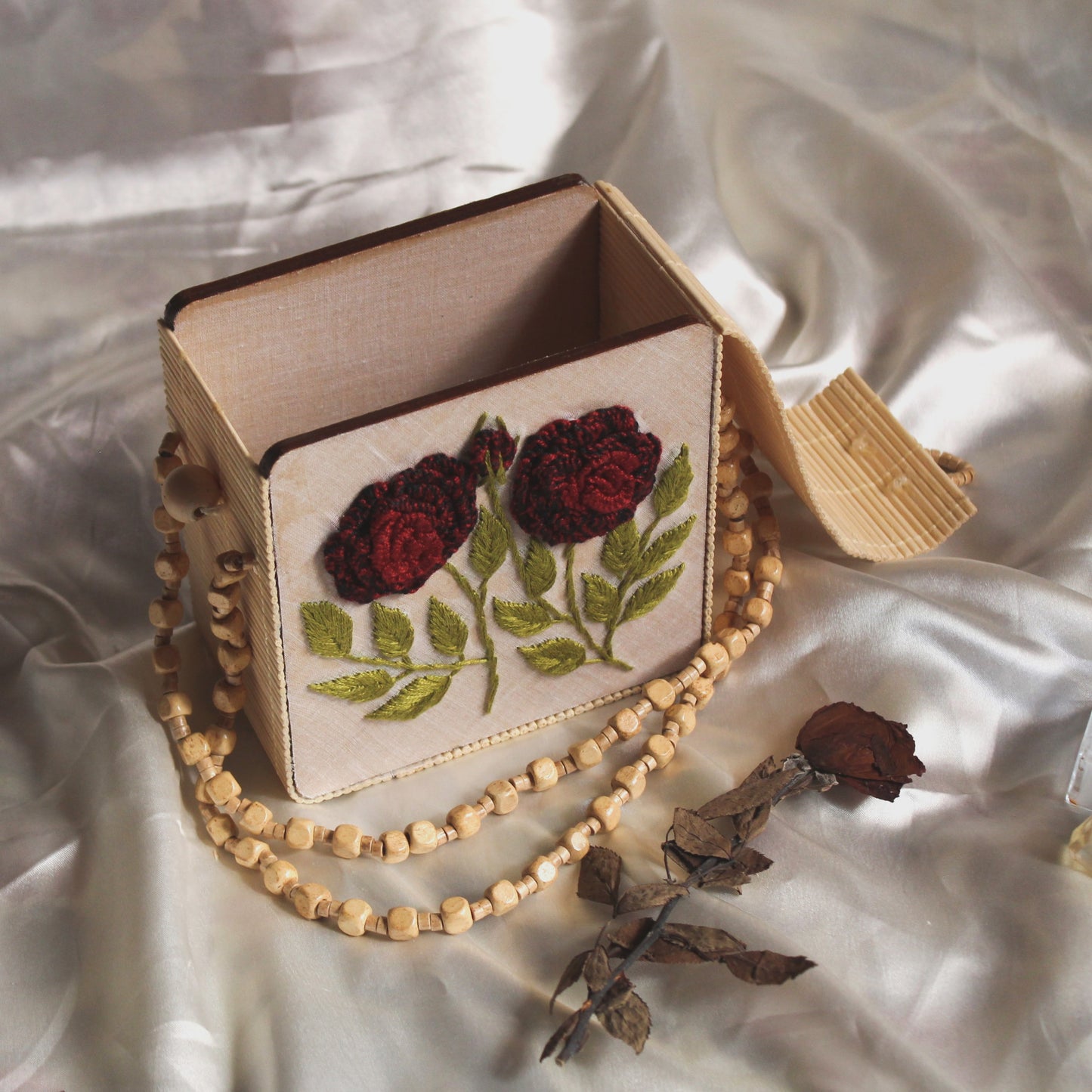 Maroon Gradient Rose Branch Square Handbag