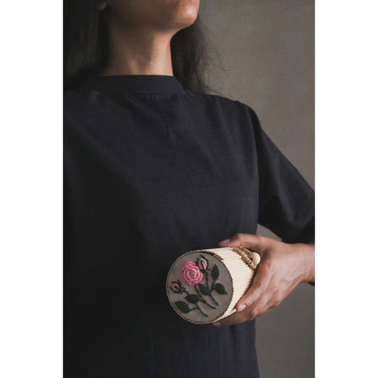 Pink Gradient Rose Branch Round Clutch Bag