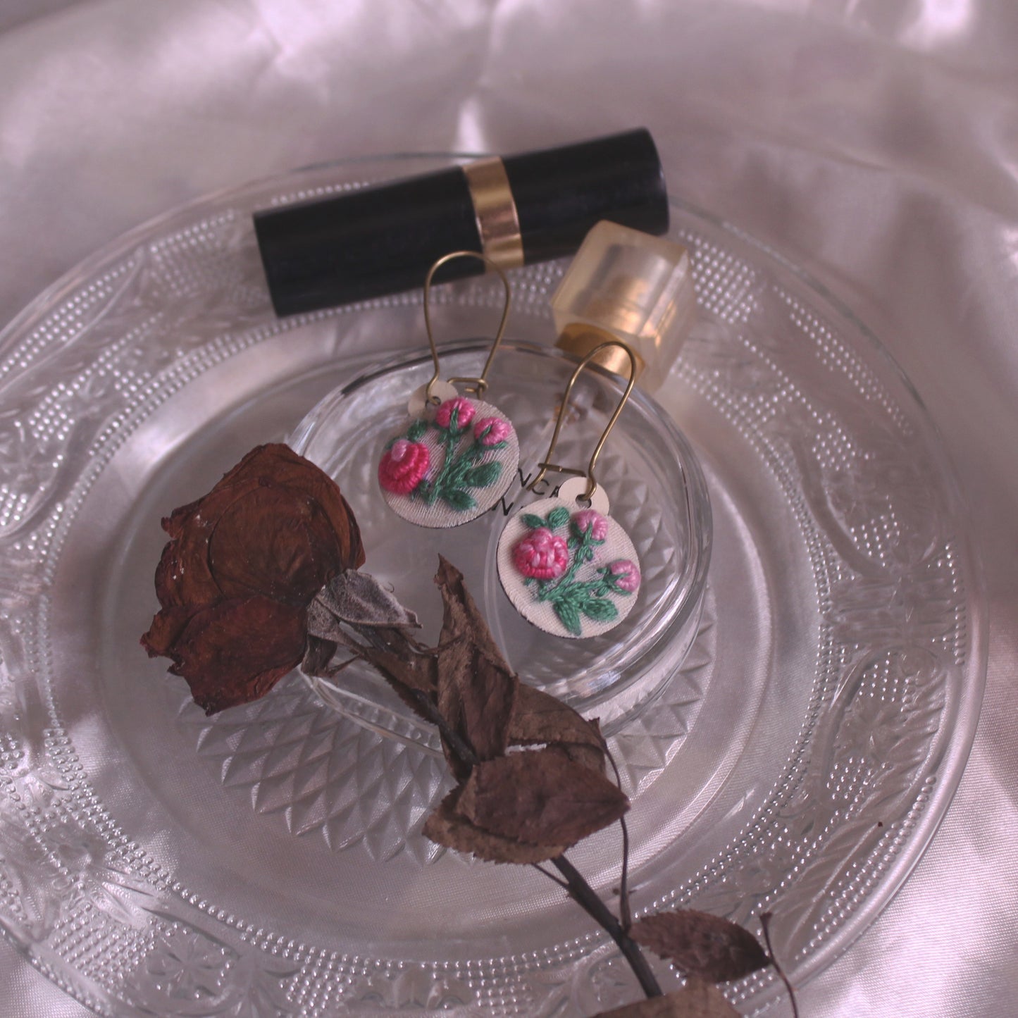 Pink Gradient Rose Branch Round Earrings