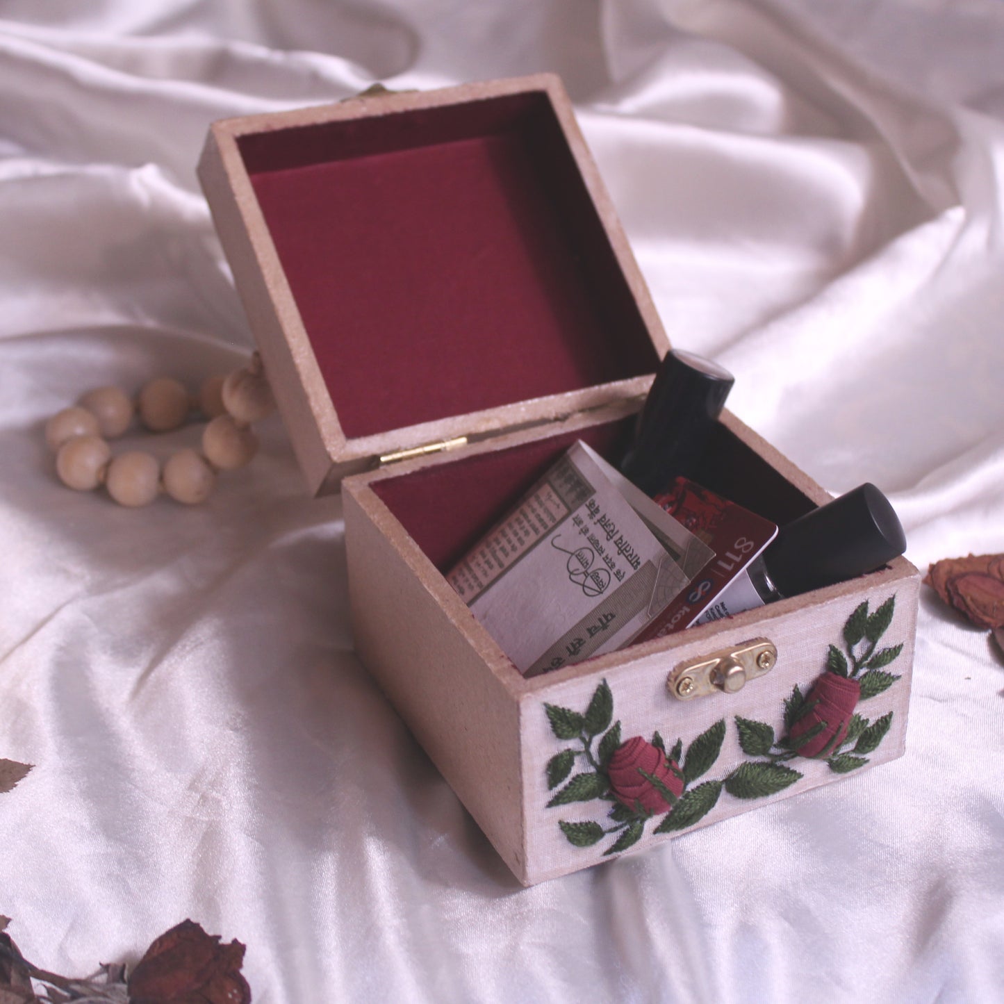 Maroon Rose Branch Box Handbag