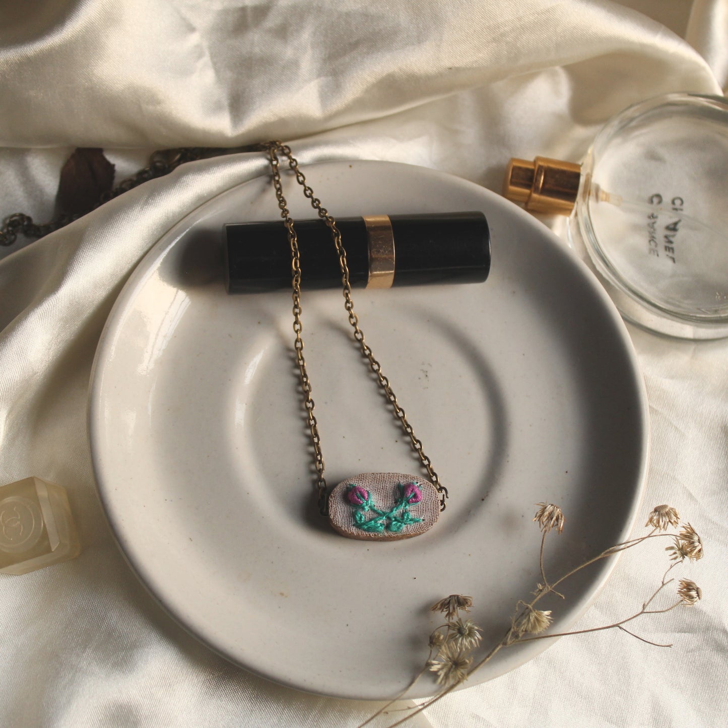 Magenta Rose Buds Oval Necklace