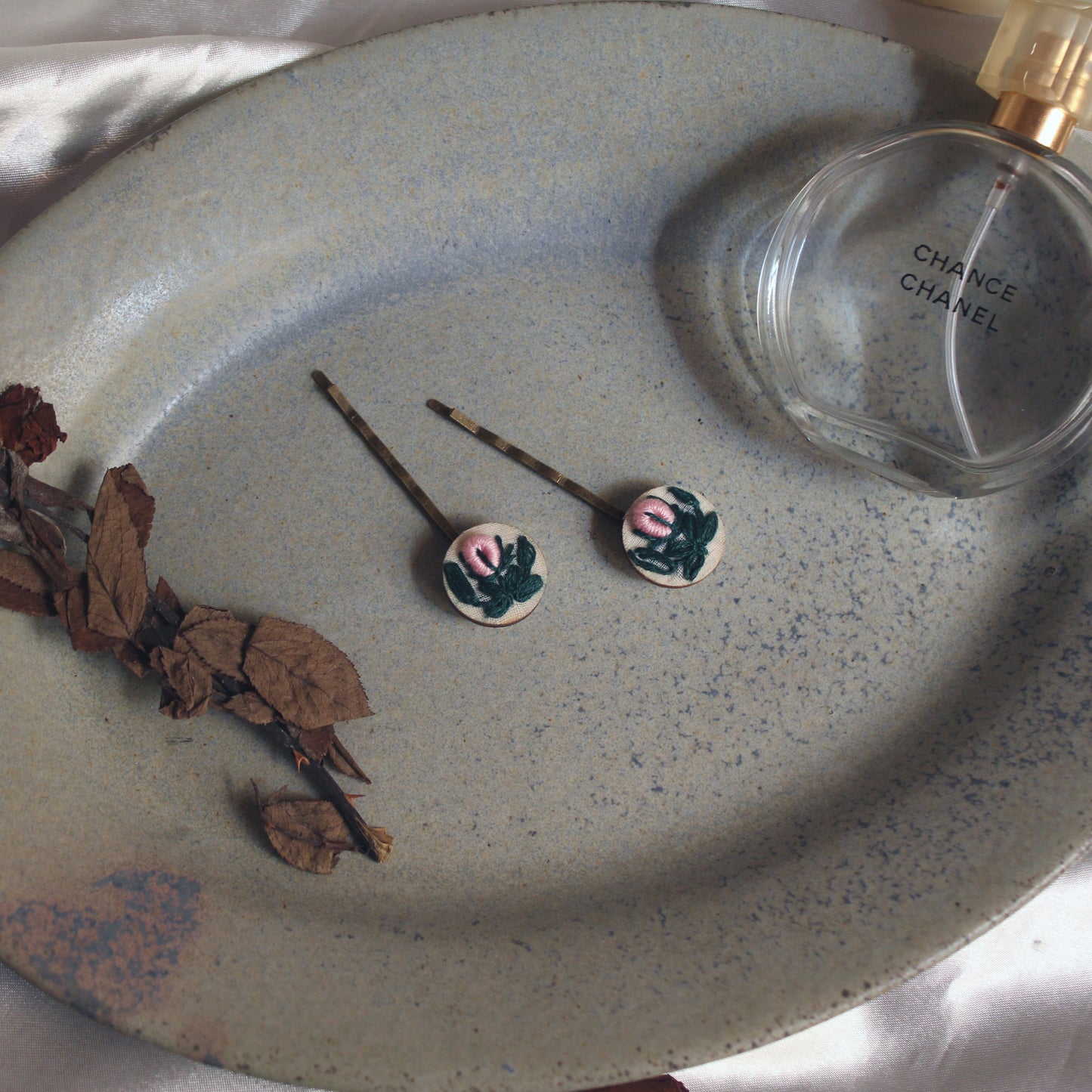 Light Pink Rose Bud Round Bobby Pins Set