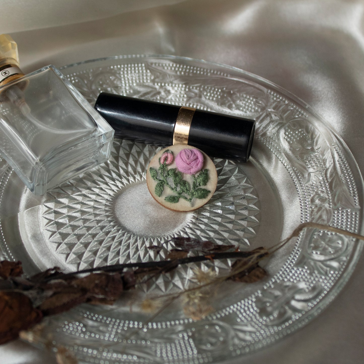 Light Pink Rose Branch Bud Round Brooch Pin