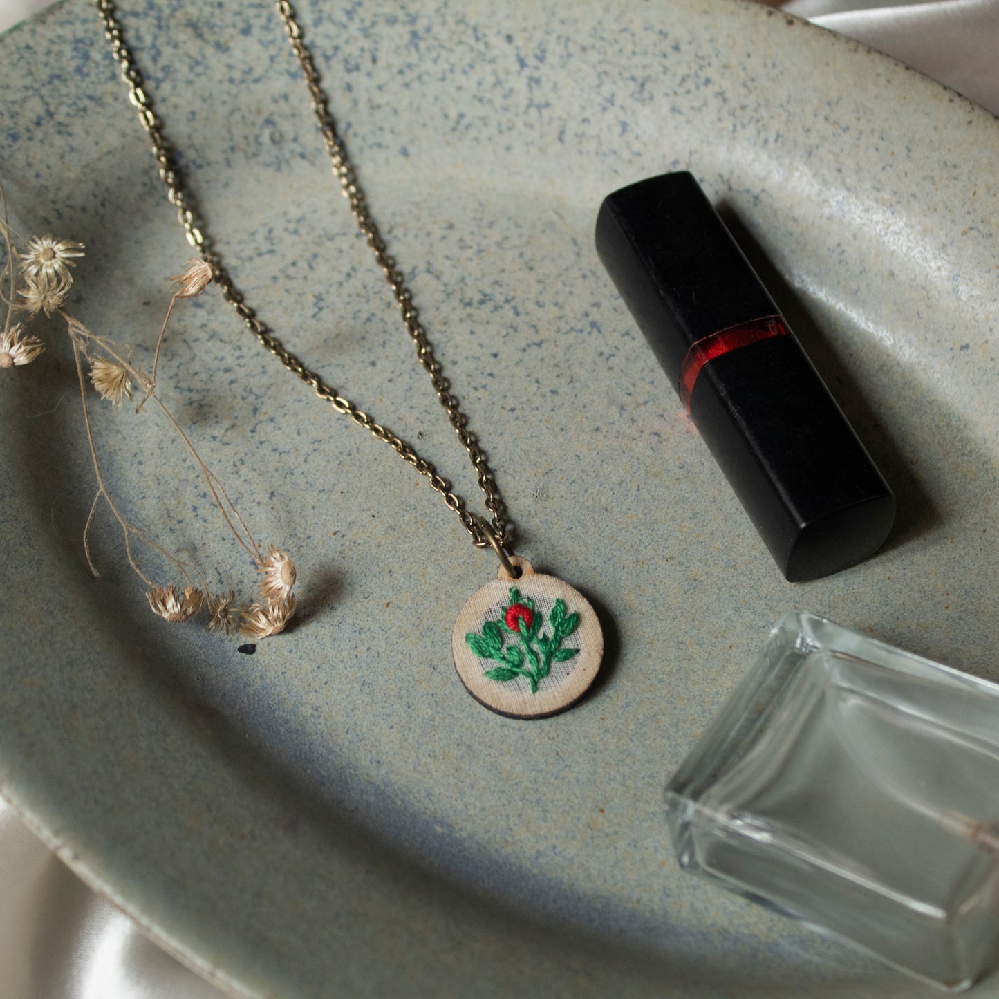 Single Red Rose Bud Branch Round Hollow Necklace