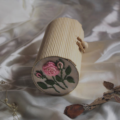 Pink Gradient Rose Branch Round Clutch Bag