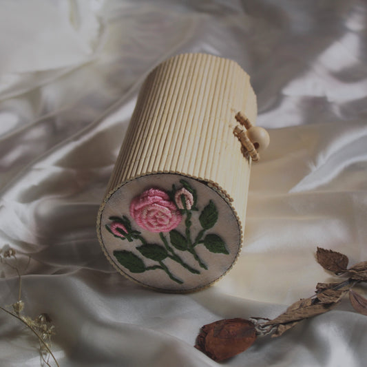 Pink Gradient Rose Branch Round Clutch Bag