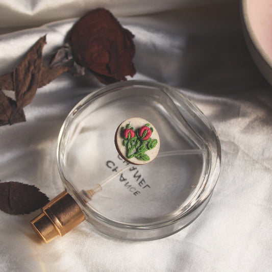 Peach Rose Buds Round Brooch Pin