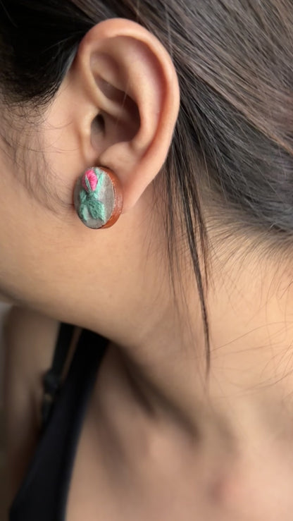 Pink Gradient Rose Bud Branch Round Ear Studs
