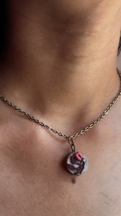 Peach Rose Bud Round Necklace